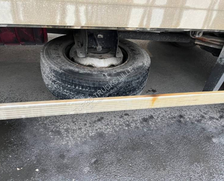 Box truck Renault Midlum 180