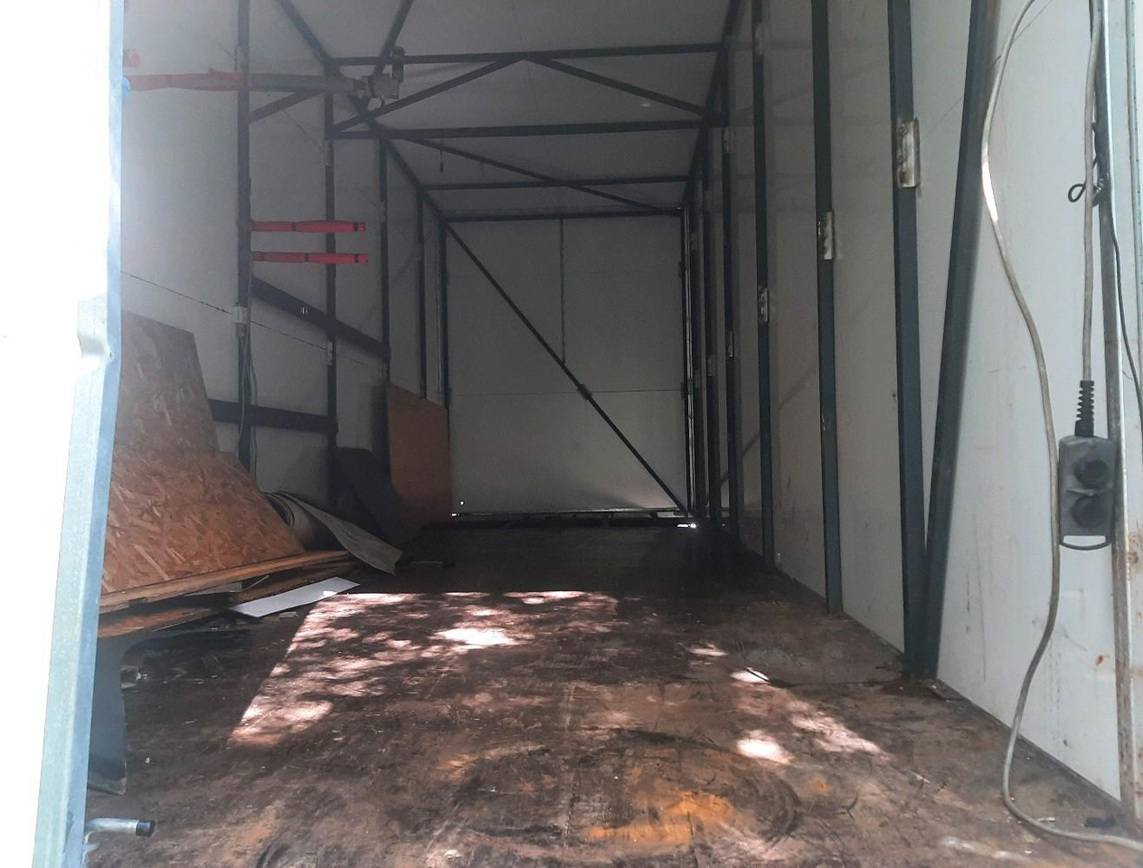 Box truck VOLVO FH 480 PORTEUR