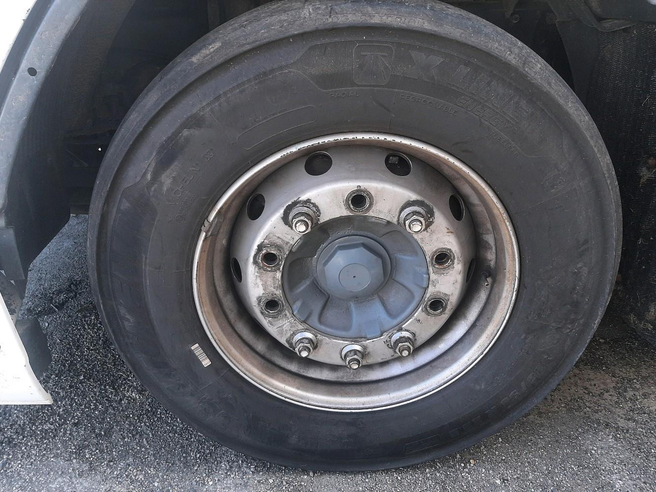 Box truck VOLVO FH 480 PORTEUR