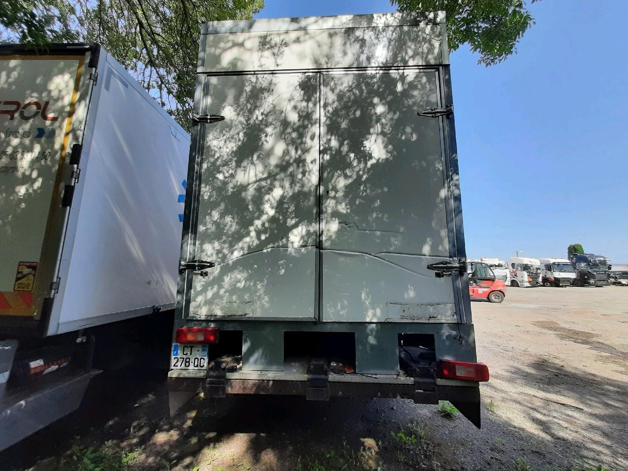 Box truck VOLVO FH 480 PORTEUR