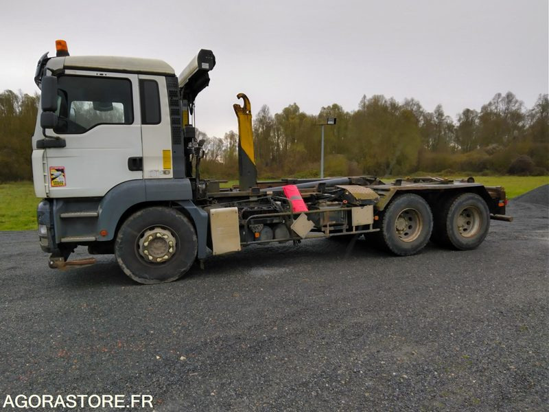 Truck CAMION AMPLIROLL 26T CY-299-QR