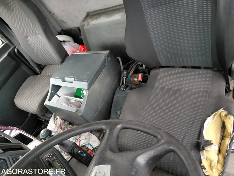 Truck CAMION AMPLIROLL 26T CY-299-QR