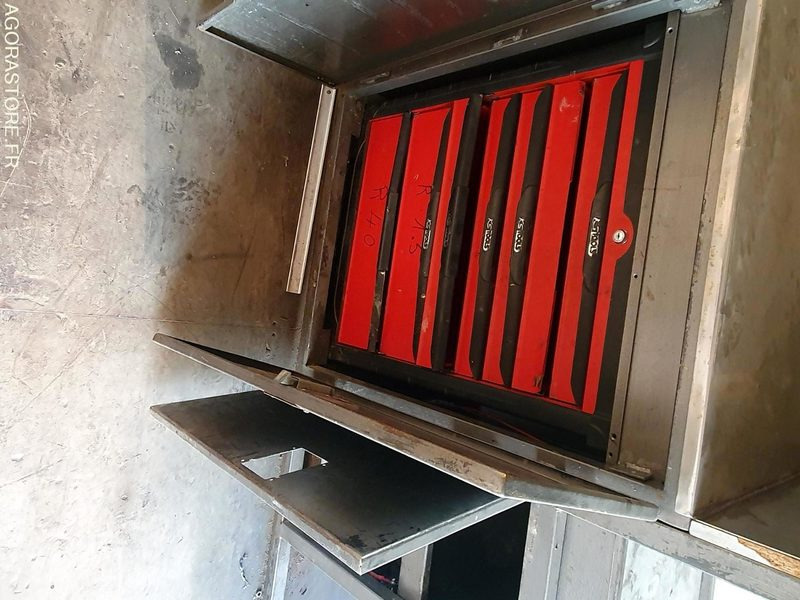 Truck CAMION PORTEUR RENAULT ATELIER ET BASE DE VIE