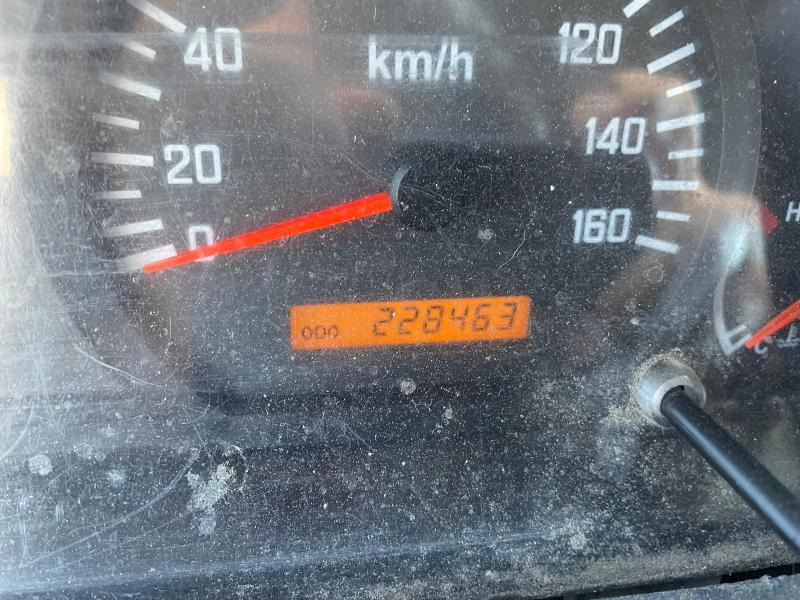 Cab chassis truck Isuzu