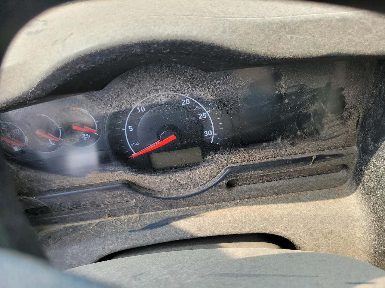 Cab chassis truck RENAULT D12