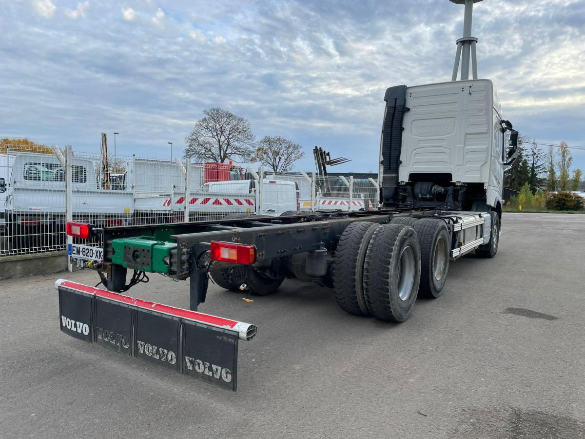 Cab chassis truck Volvo 540
