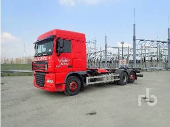 Container transporter/ swap body truck DAF XF105.460 6x2