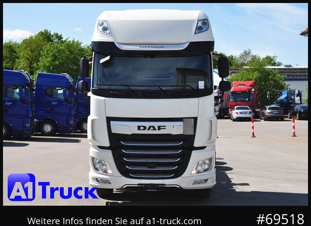 Container transporter/ Swap body truck DAF XF 480 FAR Intarder, Multiwechsler 2x AHK