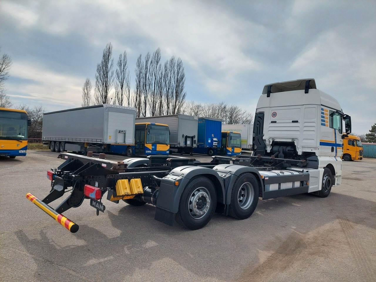 Container transporter/ Swap body truck MAN TGX 26.460 LL 6x2/2