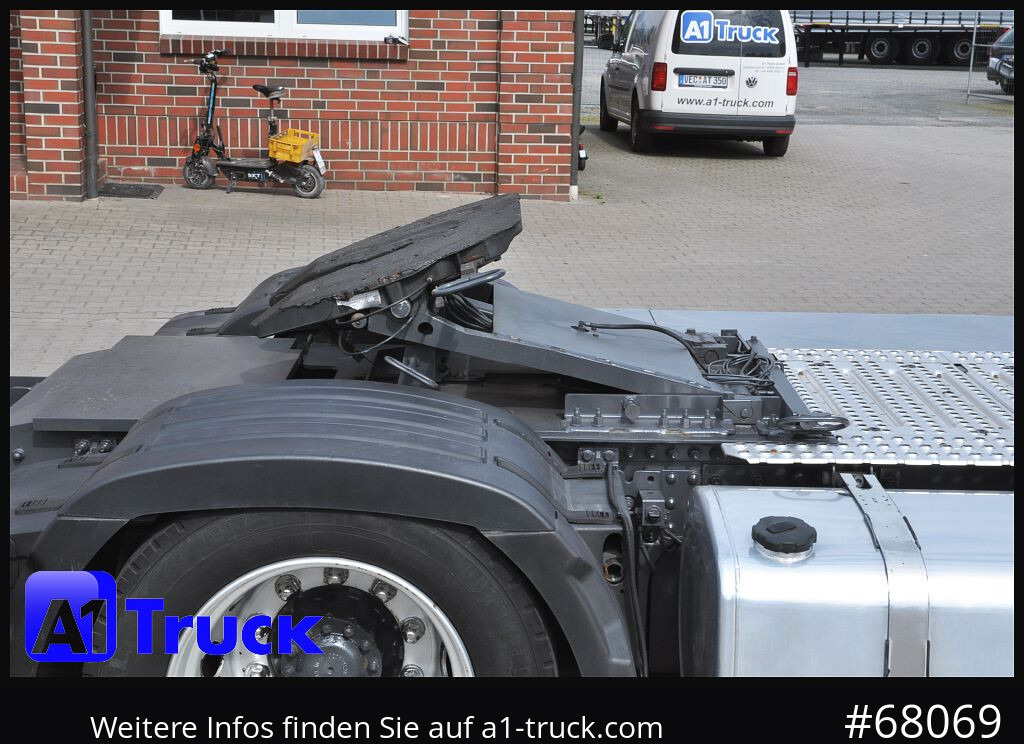 Container transporter/ Swap body truck VOLVO FH 460, Überführer, Terberg, Kamag 2x AHK, verstellbare Sattelplatte,