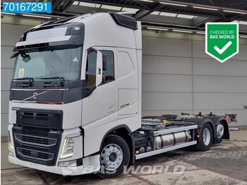 Container transporter/ swap body truck Volvo FH 460 6X2 XL LNG ACC VEB+ Lift+Lenkachse Euro 6