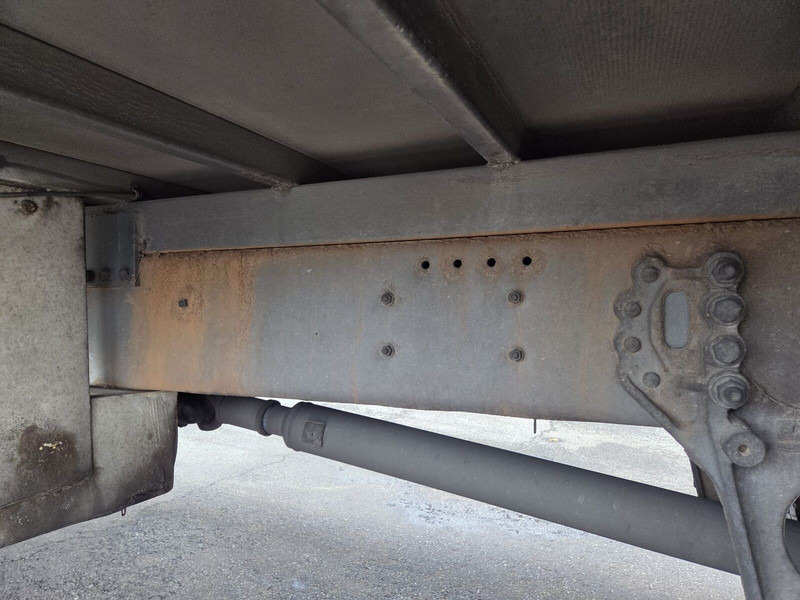 Curtainsider truck DAF LF55 250