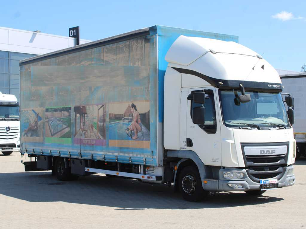 Curtainsider truck DAF LF 260, EURO 6