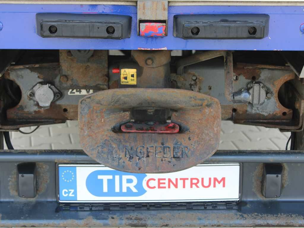 Curtainsider truck DAF LF 45.220, EURO 5 EEV, SLEEPING CABIN,SIDE-WALLS