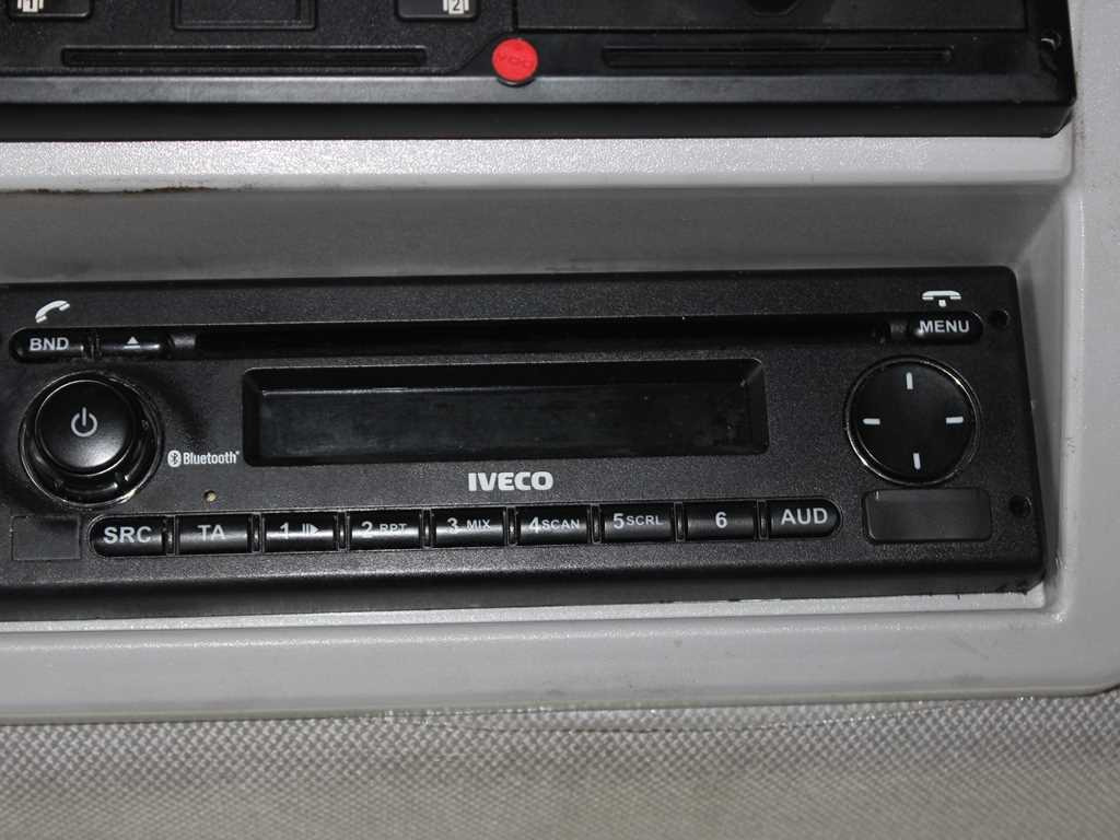 Curtainsider truck Iveco EUROCARGO 120E25, EURO 6