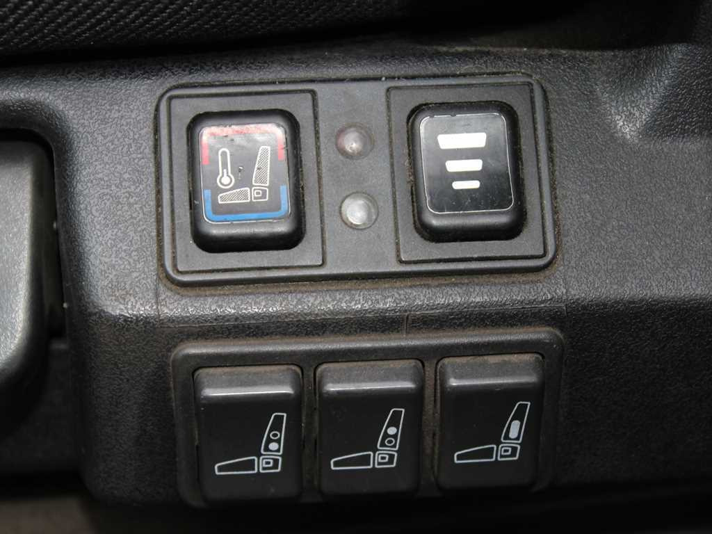 Curtainsider truck Iveco EUROCARGO 120E25, EURO 6