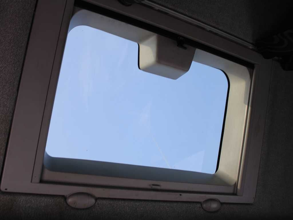 Curtainsider truck Iveco EUROCARGO 75E18, SIDE-WALLS, EURO 5