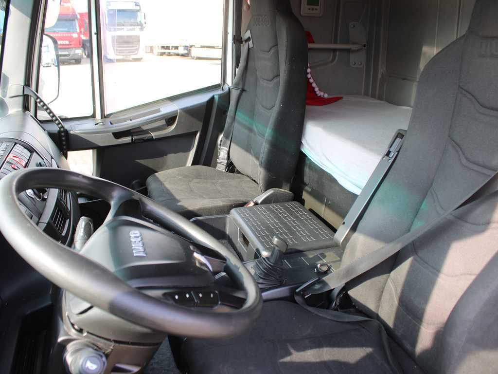 Curtainsider truck Iveco EUROCARGO 75E210, EURO 6, PNEU 80%