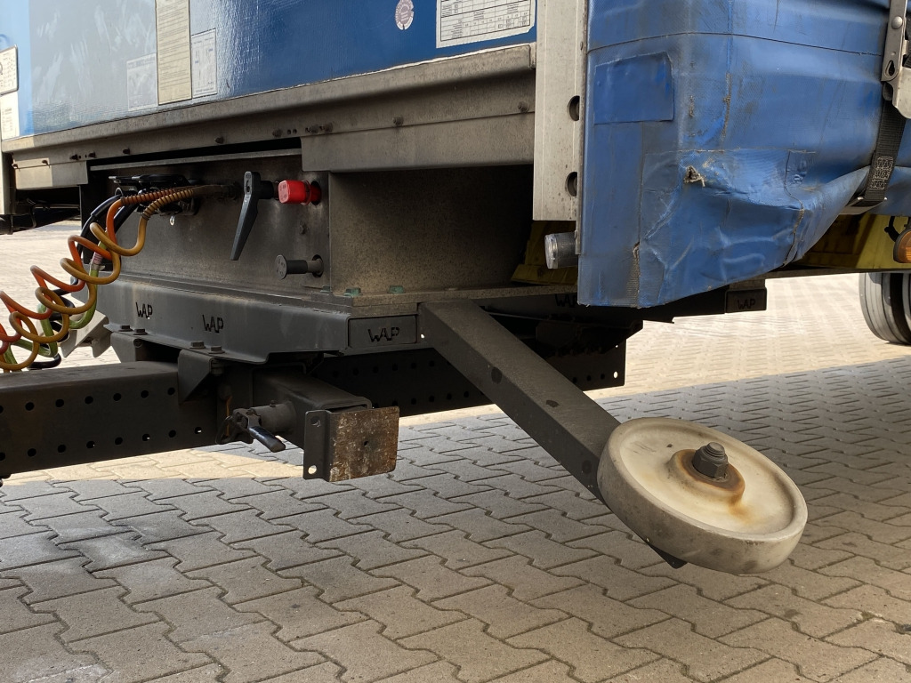 Curtainsider truck MAN TGL 12.250 4x2 BL