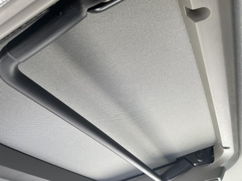 Curtainsider truck MAN TGS 35.480