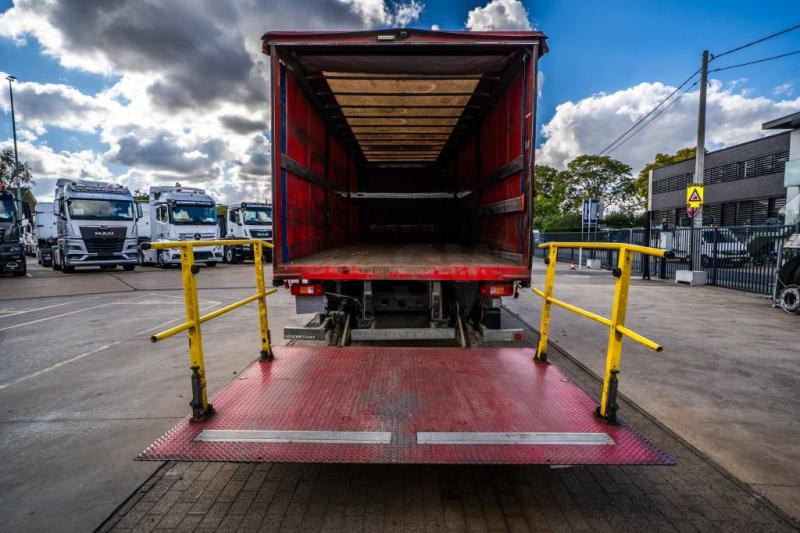Curtainsider truck Mercedes AXOR 2533 -MP3+DHOLLANDIA 2.5T