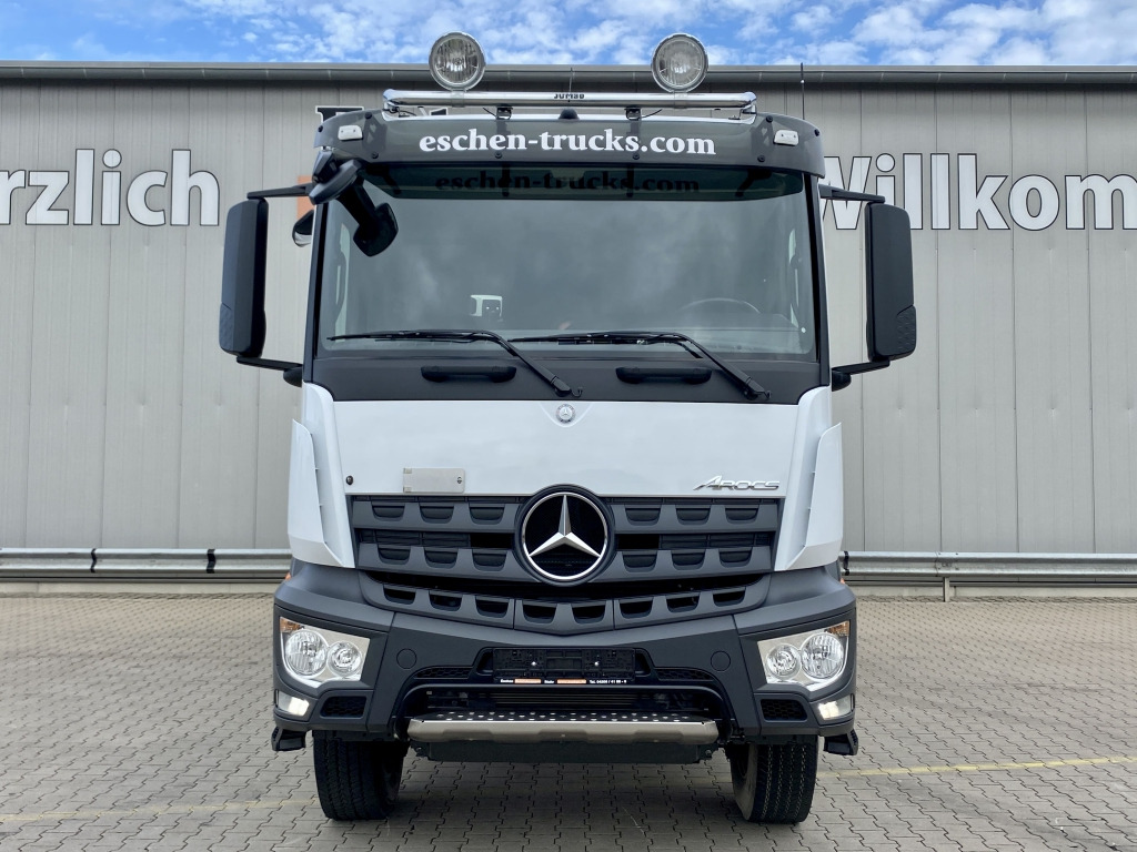 Curtainsider truck Mercedes-Benz 1827 BB A 4x4 Arocs