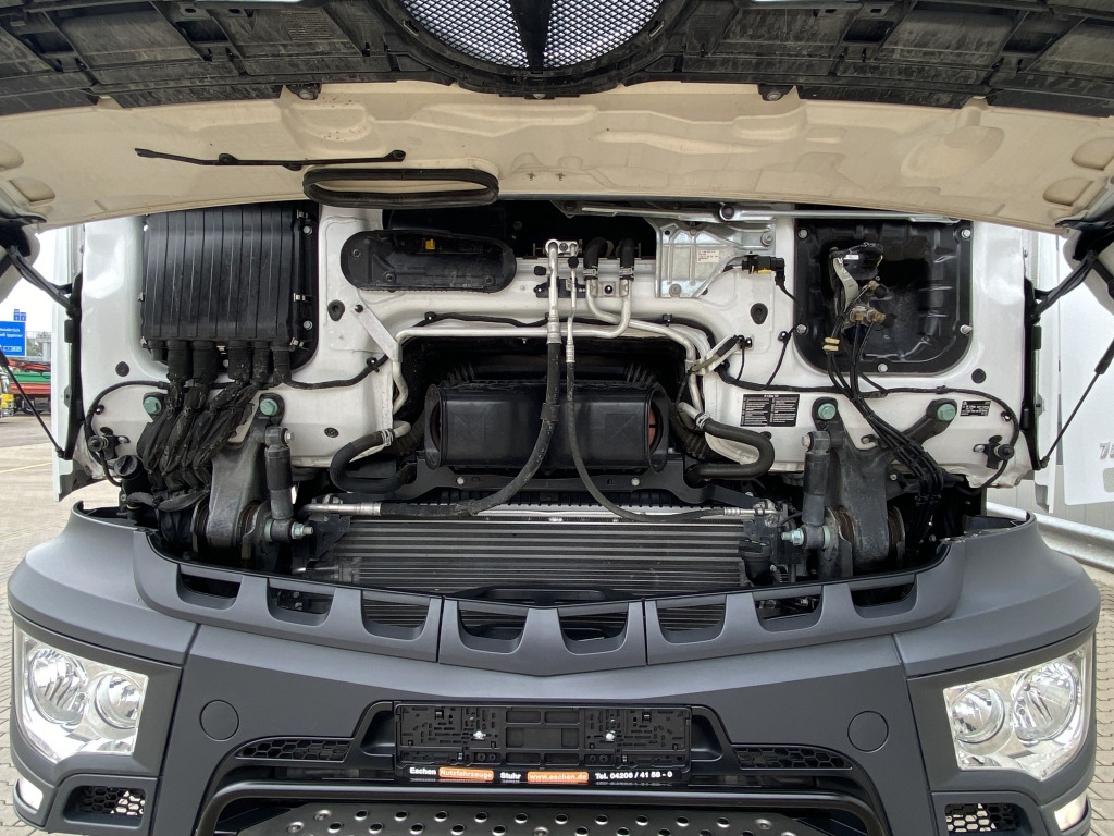 Curtainsider truck Mercedes-Benz 1827 BB A 4x4 Arocs