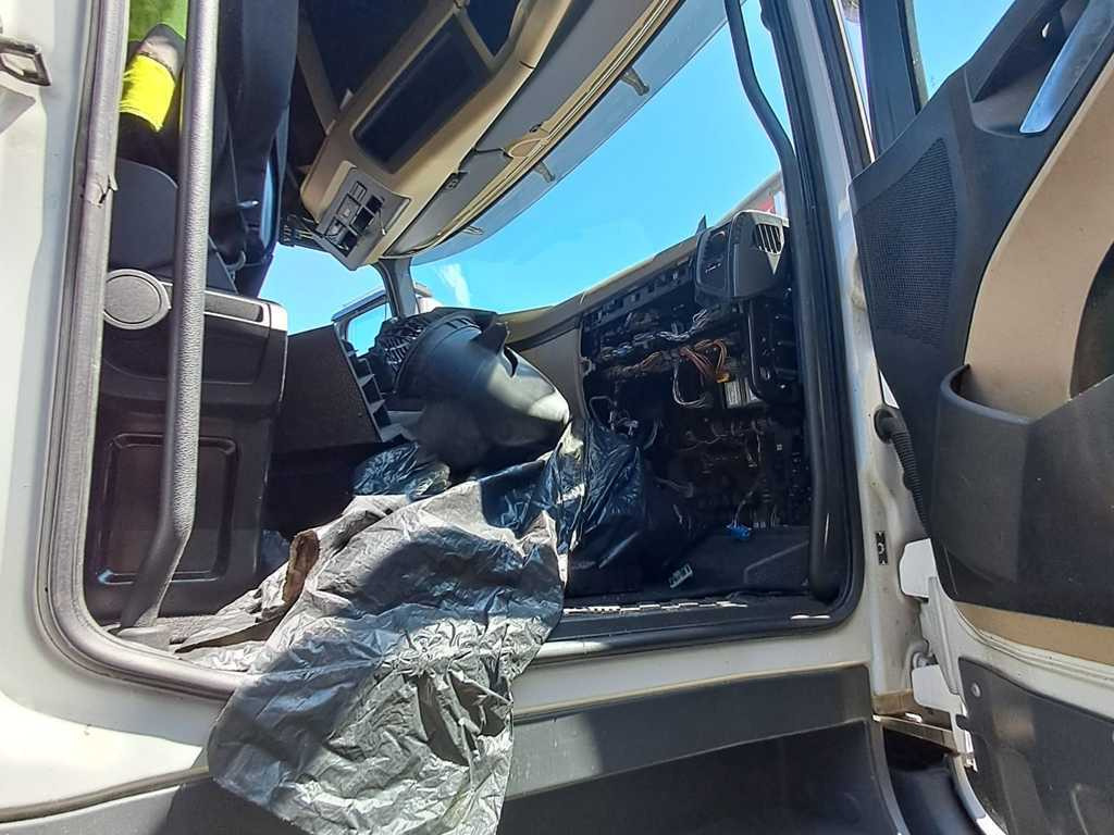 Curtainsider truck Mercedes-Benz Actros 2542, 6X2 + PANAV TVK18M