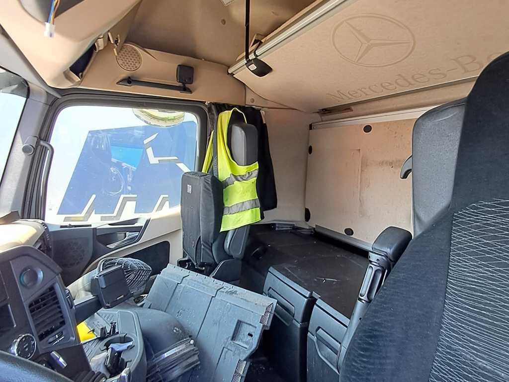 Curtainsider truck Mercedes-Benz Actros 2542, 6X2 + PANAV TVK18M