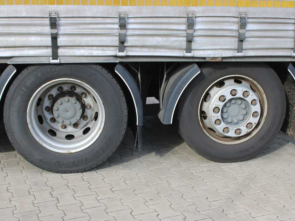 Curtainsider truck Mercedes-Benz Actros 2542, EURO 6, 6X2, NAVIGATION