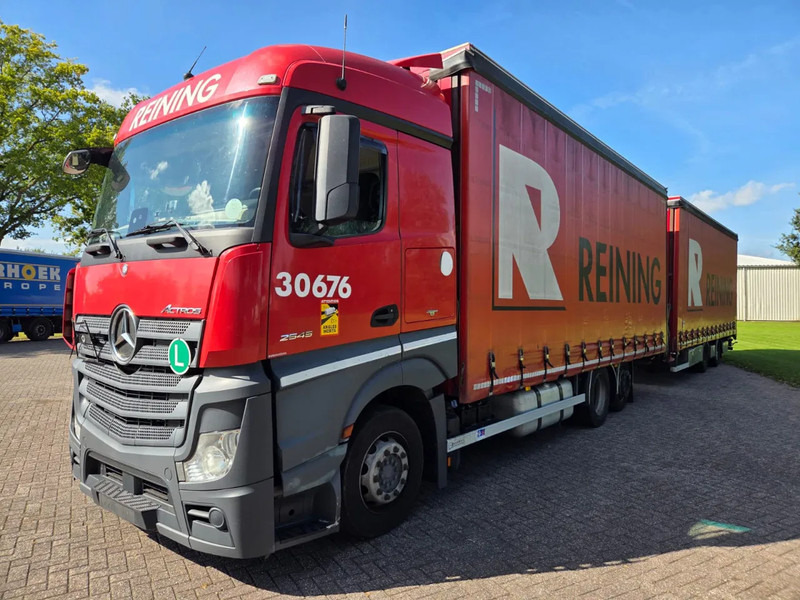 Curtainsider truck Mercedes-Benz Actros 2545 6X2 Retarder Volumecombi