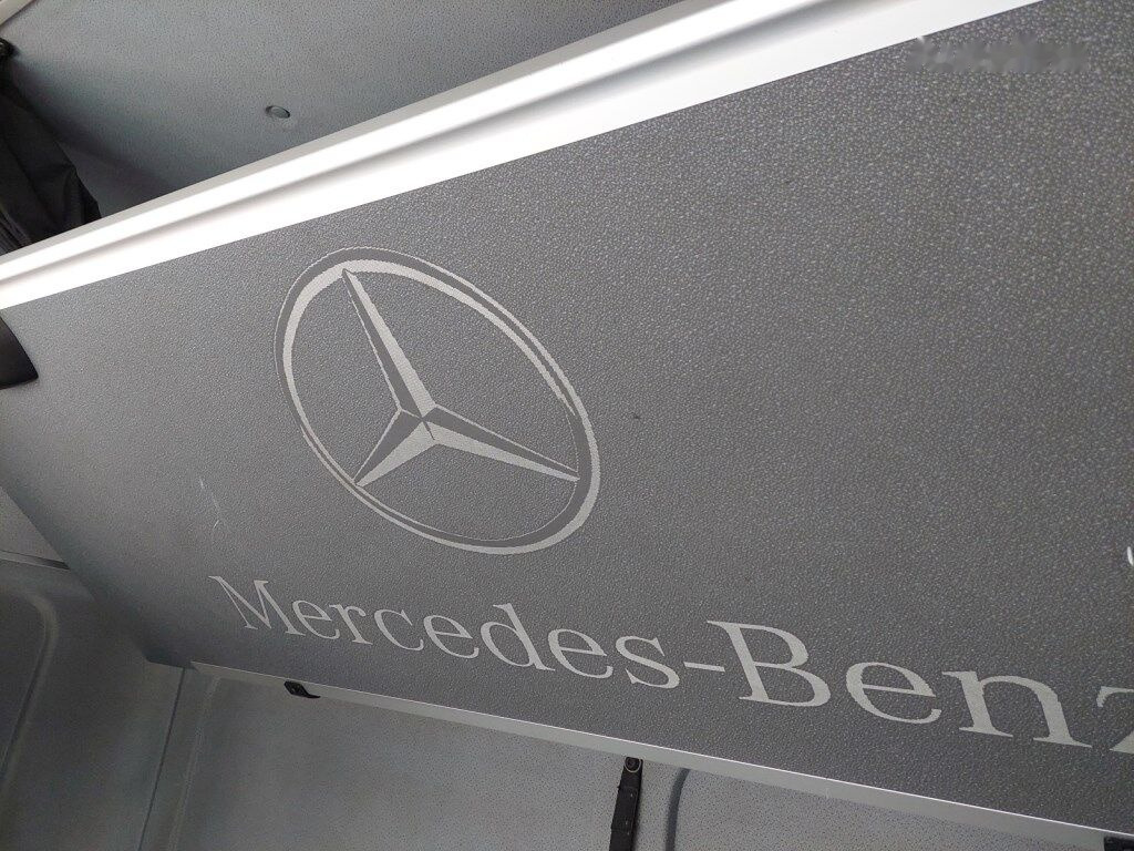 Curtainsider truck Mercedes-Benz Atego 1530 L 4x2