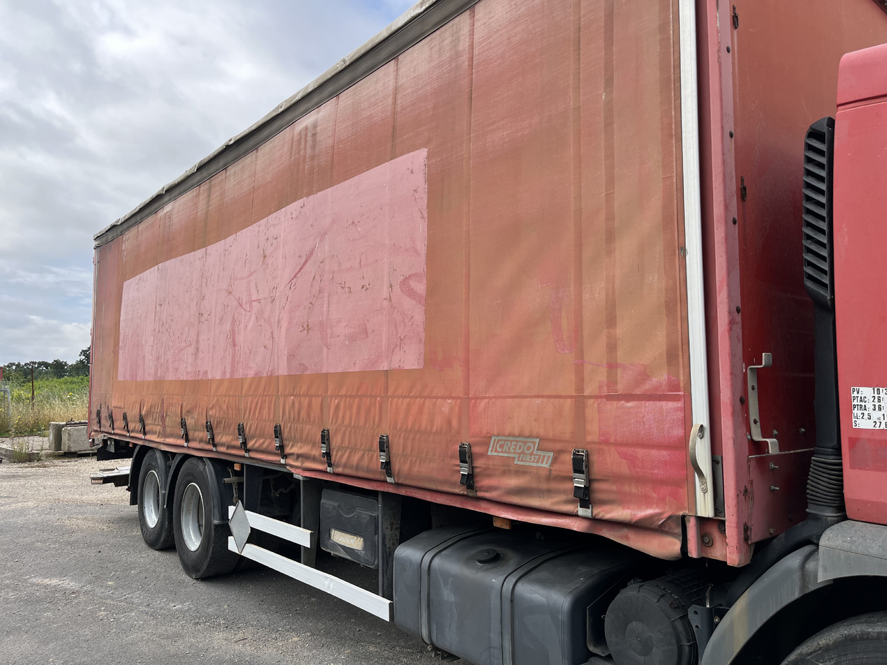 Curtainsider truck RENAULT Premium 320dci 6x2 plsc