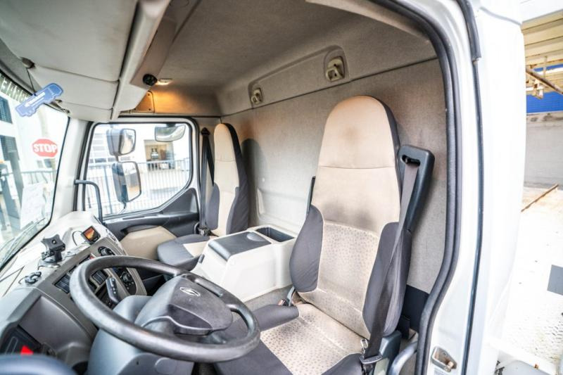 Curtainsider truck Renault MIDLUM 180 DXI (12 T)