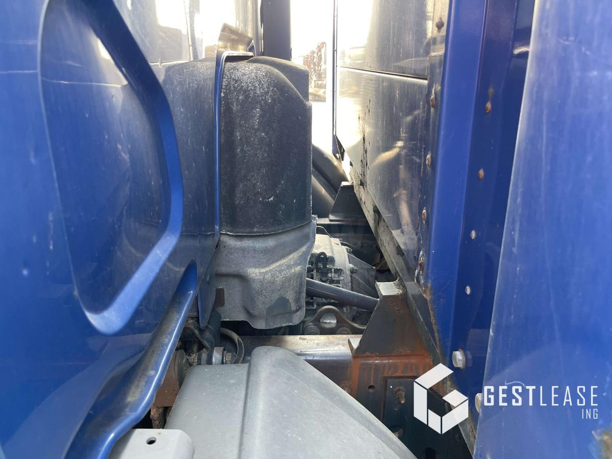 Curtainsider truck Renault Premium 320 DCI