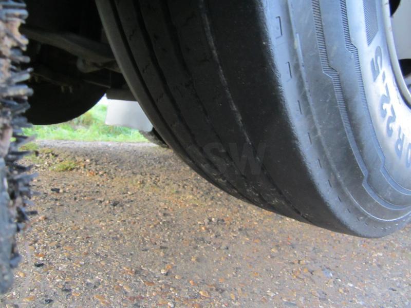 Curtainsider truck Renault Premium 370 DXI