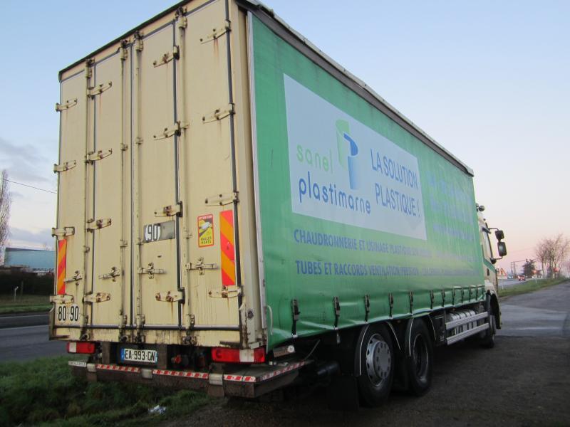 Curtainsider truck Renault Premium 370 DXI