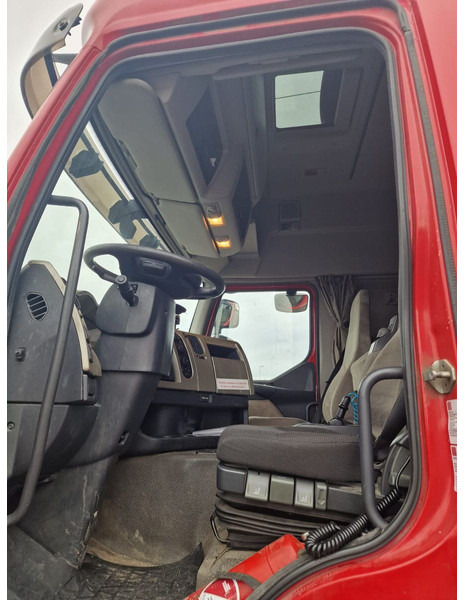 Curtainsider truck Renault Premium 450dxi