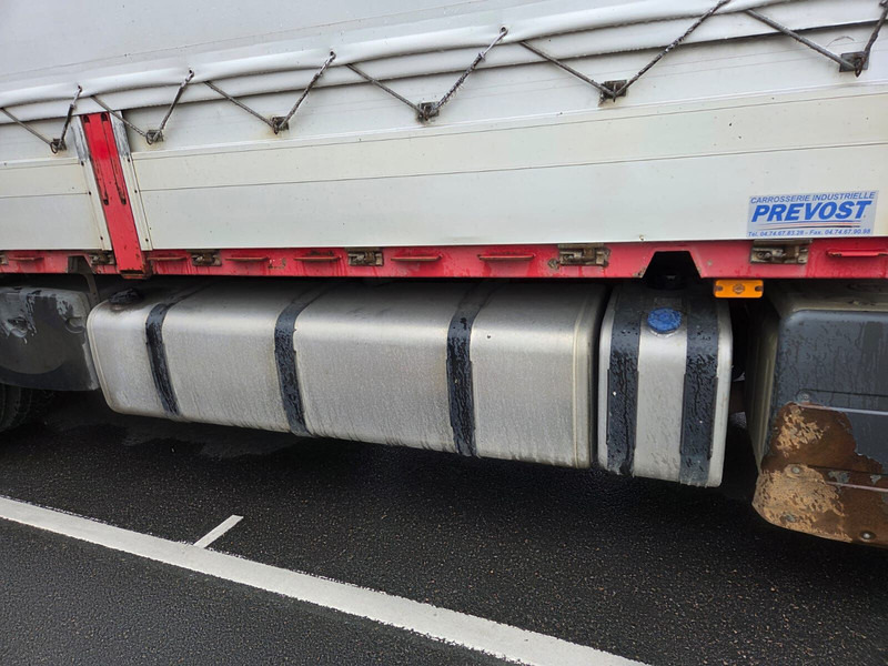 Curtainsider truck Renault Premium 460dxi