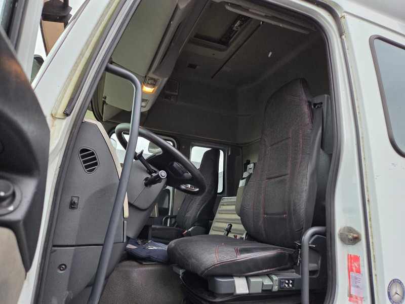 Curtainsider truck Renault Premium 460dxi