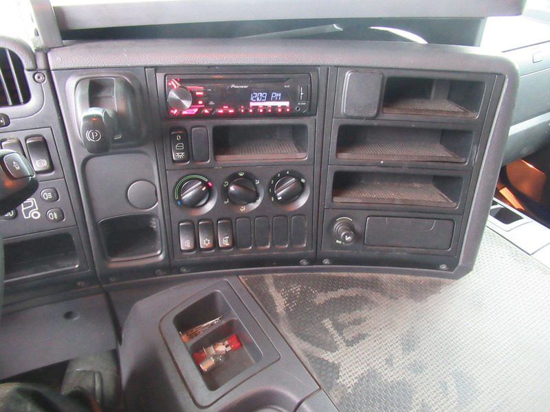 Curtainsider truck Scania p310