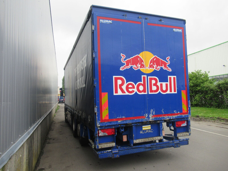 Curtainsider truck Scania p310