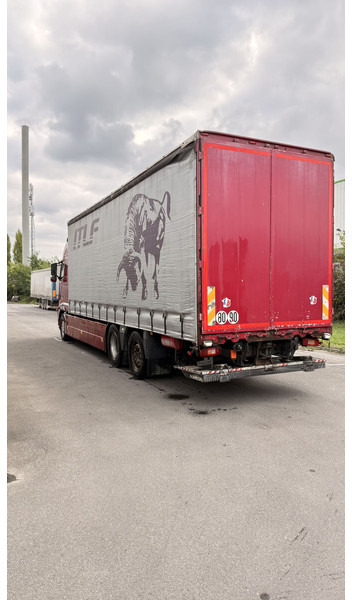 Curtainsider truck Volvo FH13 540