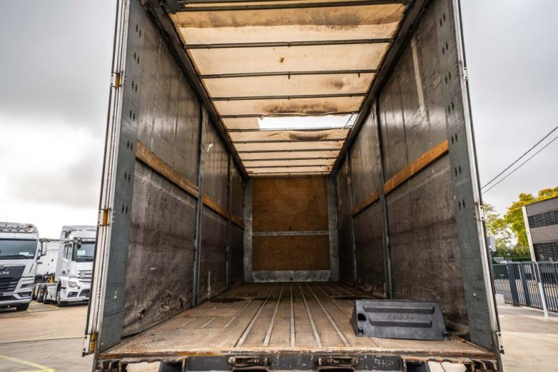 Curtainsider truck Volvo FH 13 460 -6x2 ( +E64419=AANHANGER)