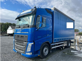 Curtainsider truck Volvo FH 500 Edscha Gardine Stapleraufnahme AHK