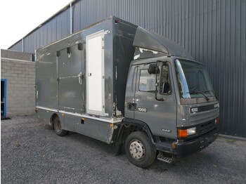 Box truck DAF 1000: picture 1