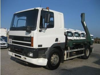 Skip loader truck DAF 85CF.430 EURO 3: picture 1