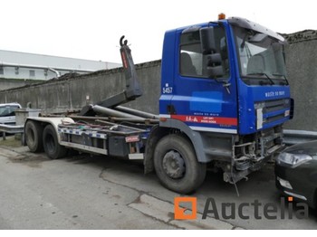 Container transporter/ Swap body truck DAF CF85.38: picture 1