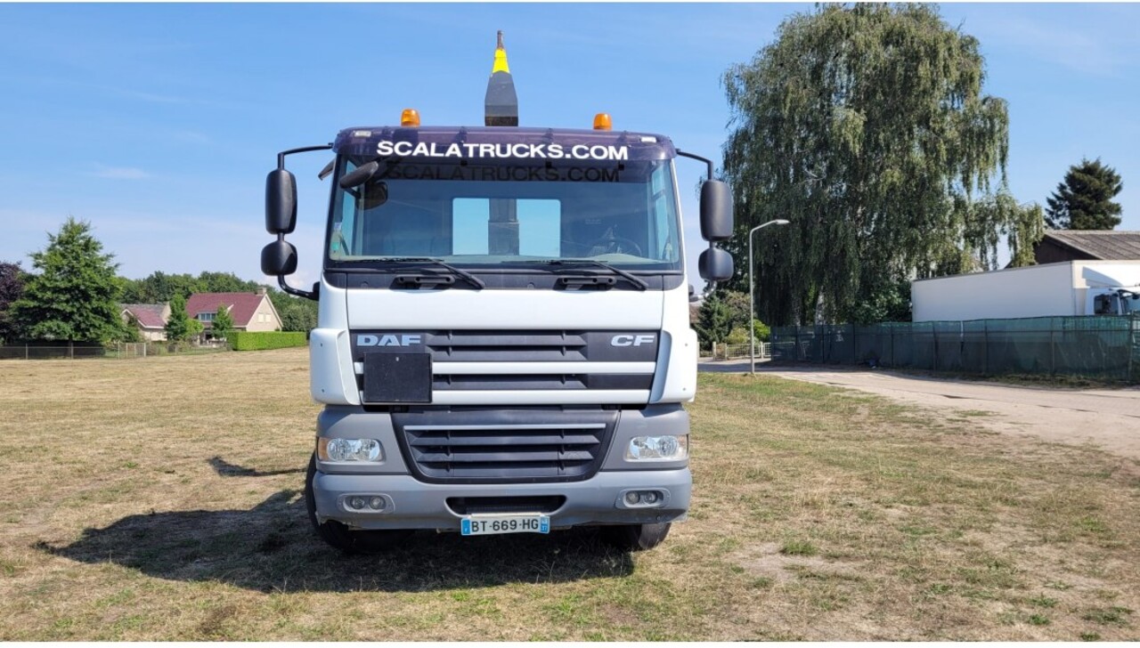 Container transporter/ Swap body truck DAF CF85.410 6x4 HOOKLIFT MANUAL GEARBOX FULL STEELSUSPENSION: picture 6