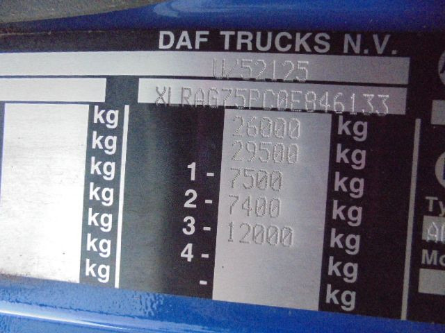 Cab chassis truck DAF CF 75.250 6X2: picture 15